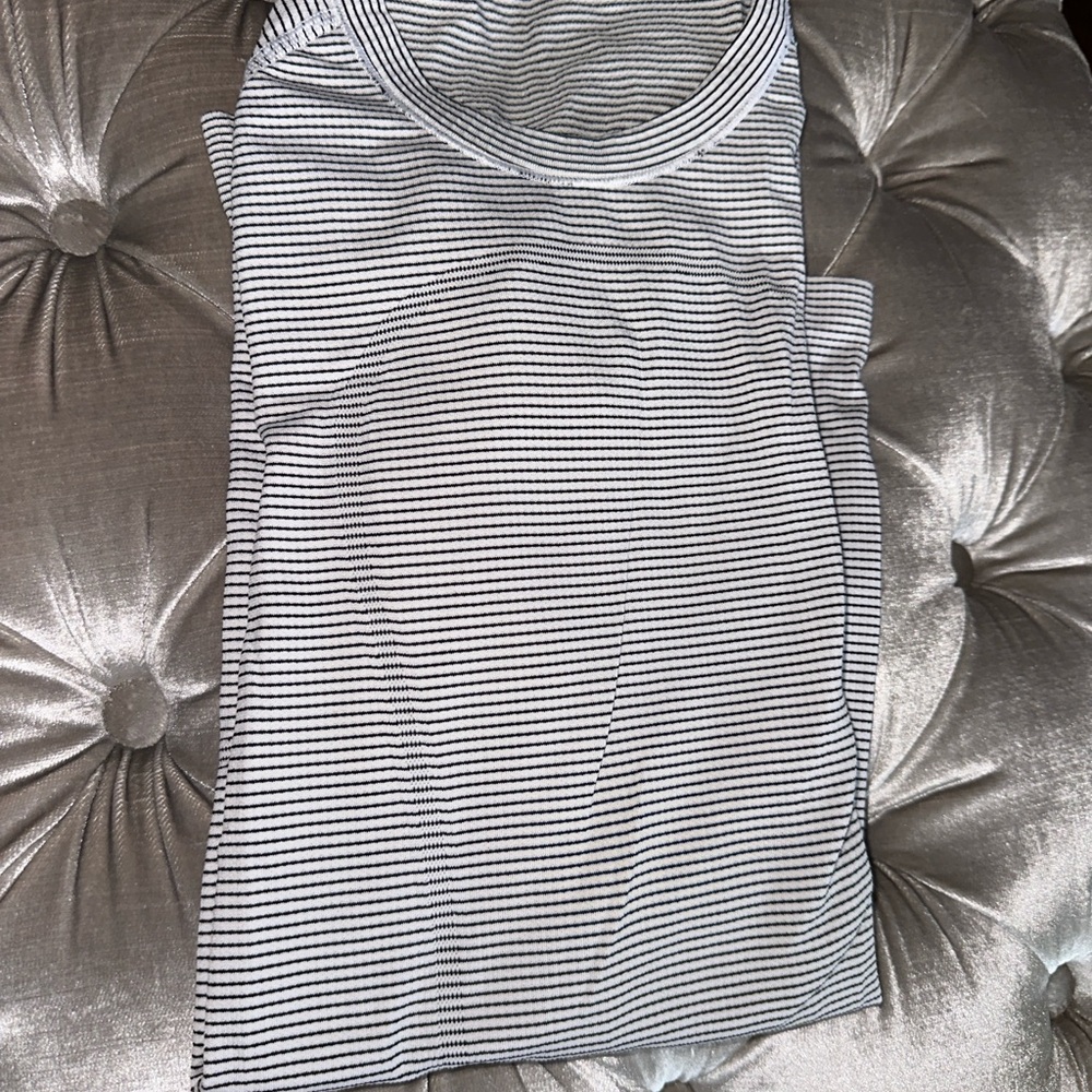 Lulu lemon long sleeve Striped Women's Top perfect condition